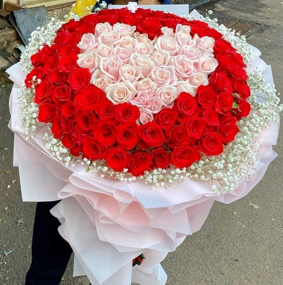 Cửa hàng hoa tươi Tân Bình - Đội ngũ nhân viên nhiệt tình, chu đáo