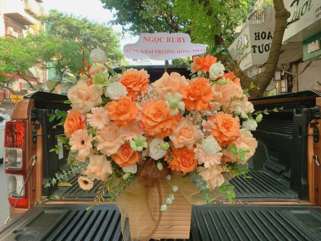Giỏ hoa sinh nhật tại shop hoa tươi Bình Thạnh
