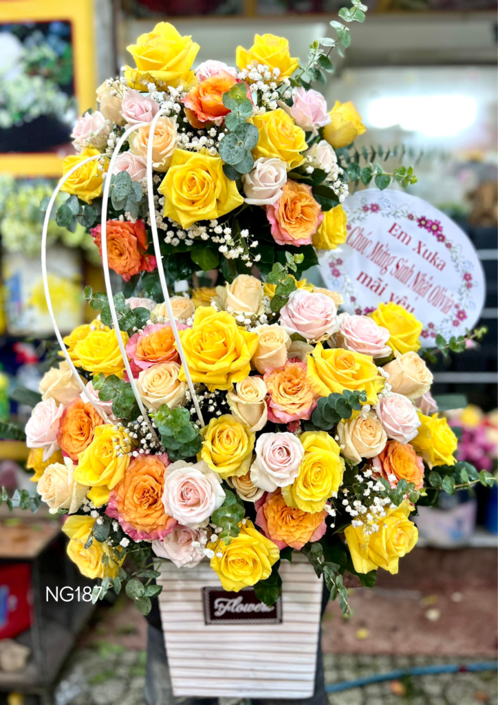 Giỏ hoa tặng sếp ý nghĩa