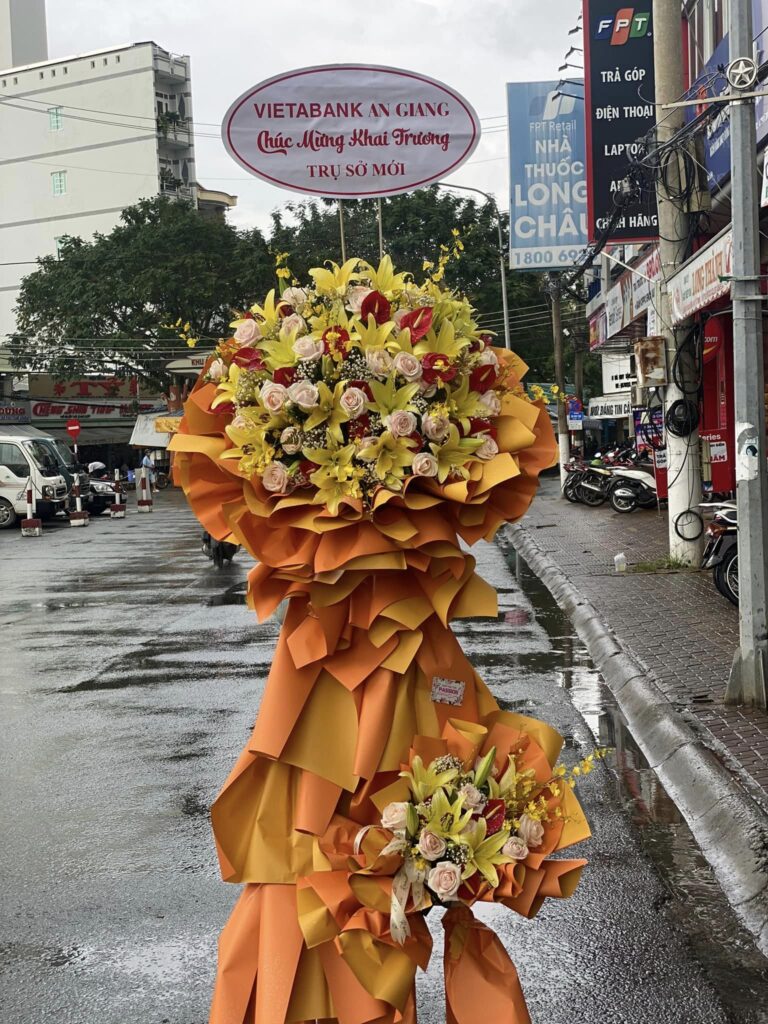 Tiệm hoa tươi Buôn Ma Thuột nhân viên nhiệt tình