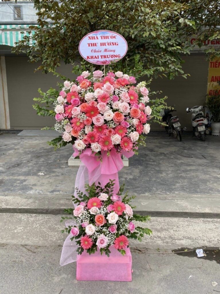 Tiệm hoa tươi quận 3 dịch vu chăm sóc khách hàng tận tình