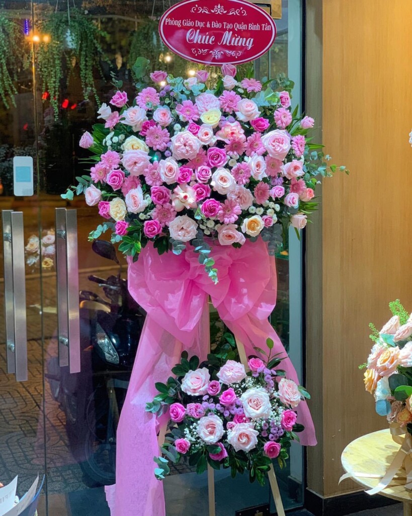 Kệ hoa khia trương Nam Từ Liêm