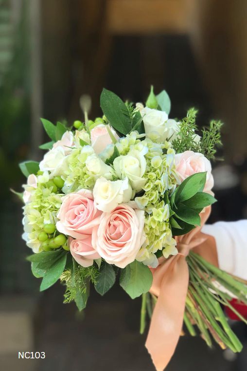 Bó hoa cưới đẹp tại shop qua Cần Thơ