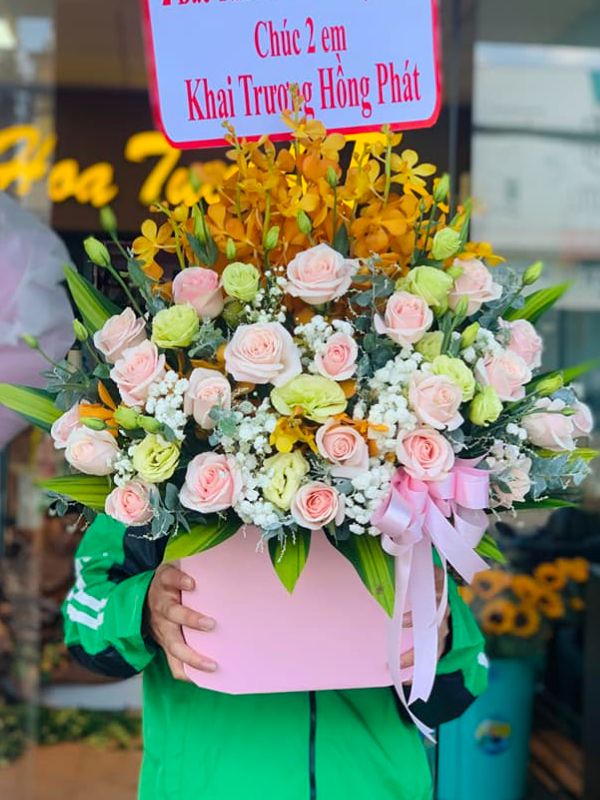 Giỏ hoa sinh nhật tại shop hoa Sầm Sơn