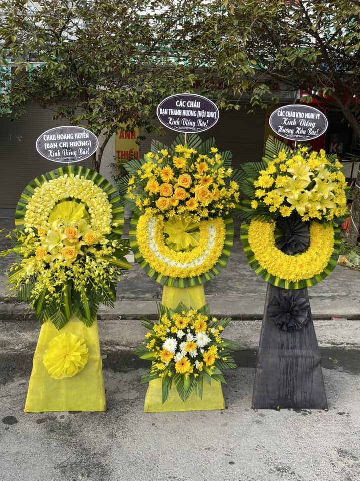 Hoa tang lễ tại Tiệm Hoa Hưng Yên