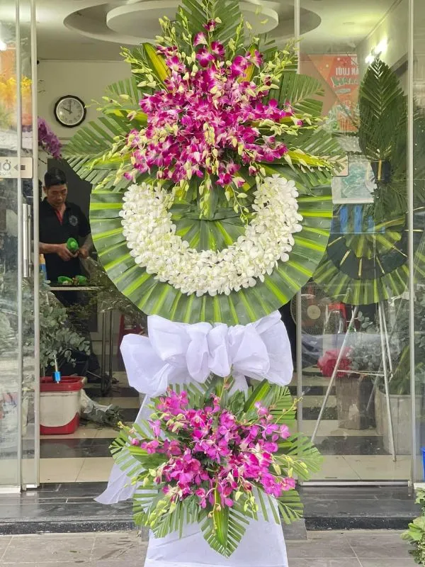 Mẫu hoa viếng được lựa chọn nhiều tại hoa Ninh Kiều